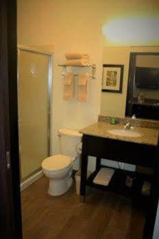 Watford City Inn At Hunters Run מראה חיצוני תמונה