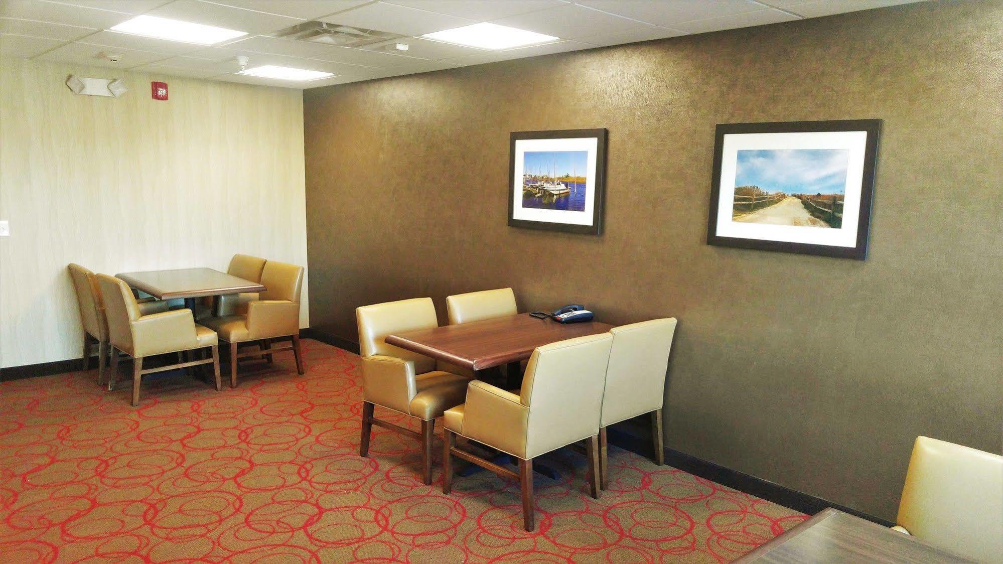 Watford City Inn At Hunters Run מראה חיצוני תמונה